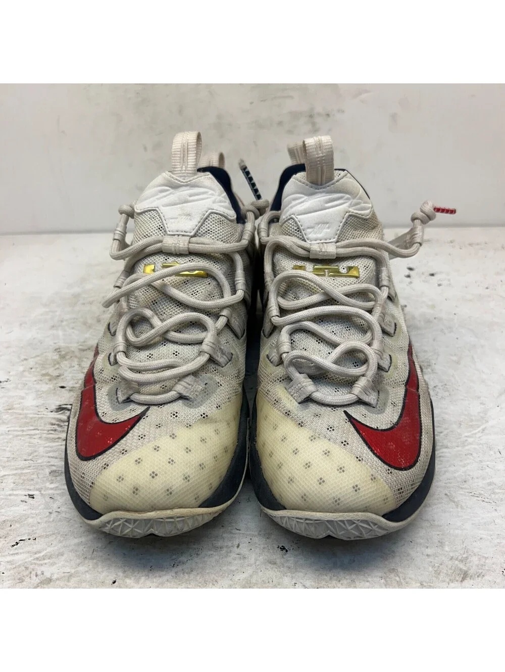Nike Men's LeBron XIII Low-Cut Basketball Sneakers 831925-164 Olympic Size 9.5M